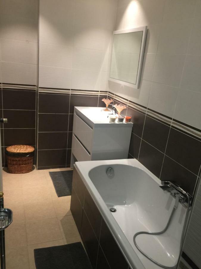 Gîte 100m2, jardin privé, 3 chambres à Mondelange Exterior foto