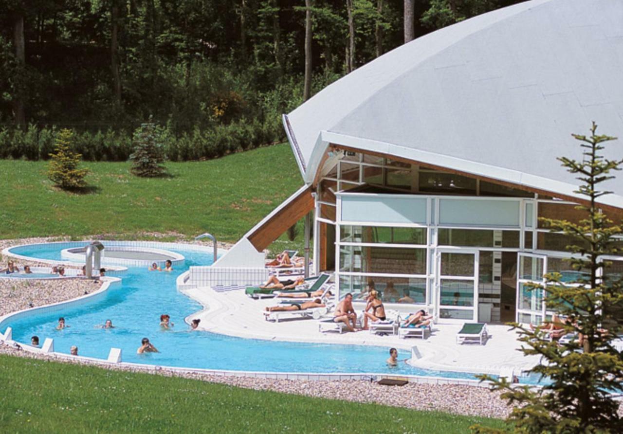 Gîte 100m2, jardin privé, 3 chambres à Mondelange Exterior foto